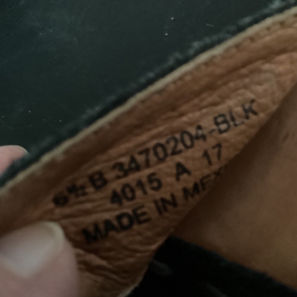 Frye flat sandals black suede 6 1/2 B - Picture 3 of 5